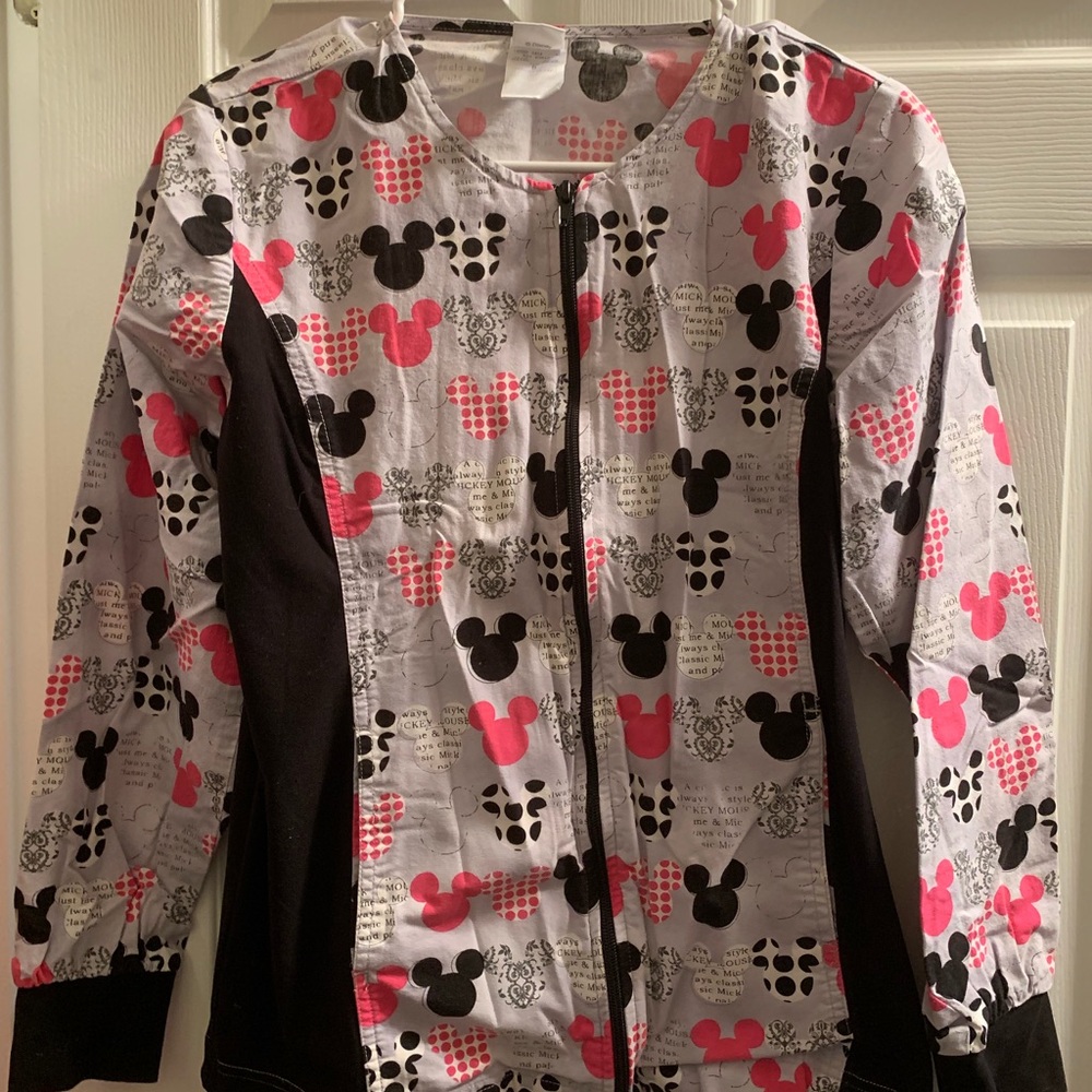 Women’s scrub jacket